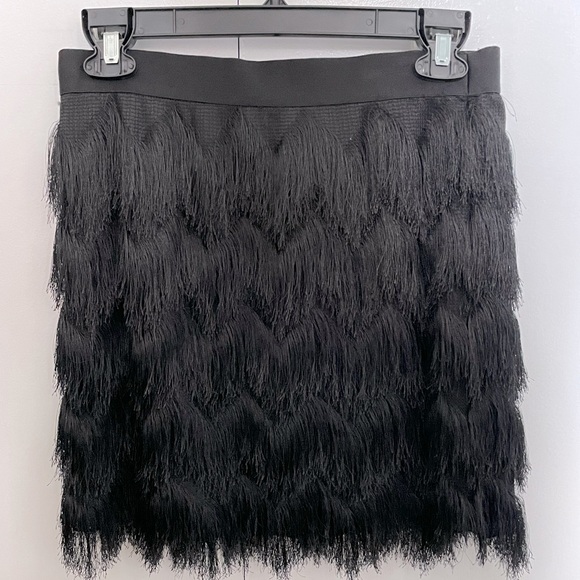 Fringe black mini-skirt, with elastic waistband. Never worn! - Picture 2 of 5